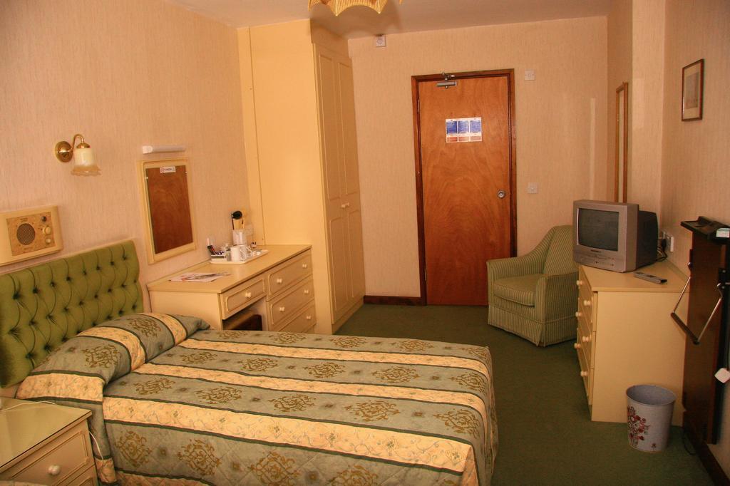 โรงแรมสแตฟฟอร์ด Saint Helier ภายนอก รูปภาพ