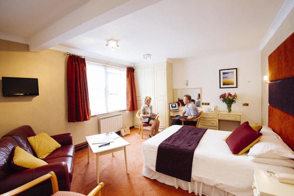 โรงแรมสแตฟฟอร์ด Saint Helier ภายนอก รูปภาพ
